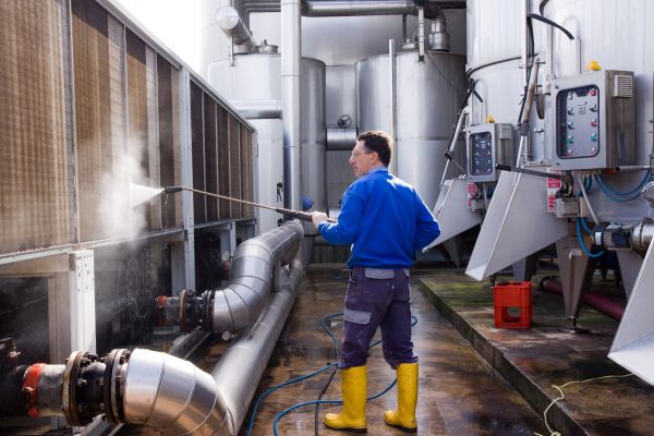 Industrial Pressure Washing in Merced