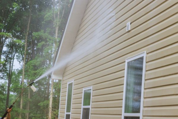 Building Cleaning in Merced