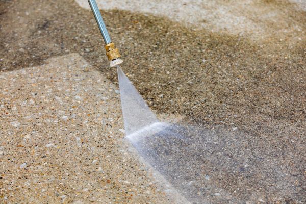 Cost of Driveway Pressure Cleaning in Merced