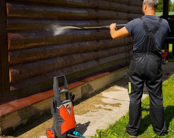 Log Home Pressure Washing in Merced