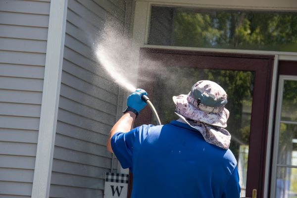 Siding Pressure Washing in Merced