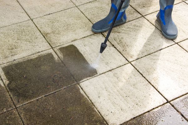 Outdoor Concrete Cleaning in Merced