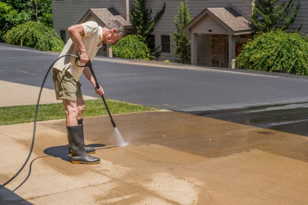 Concrete Dirt Removal in Merced